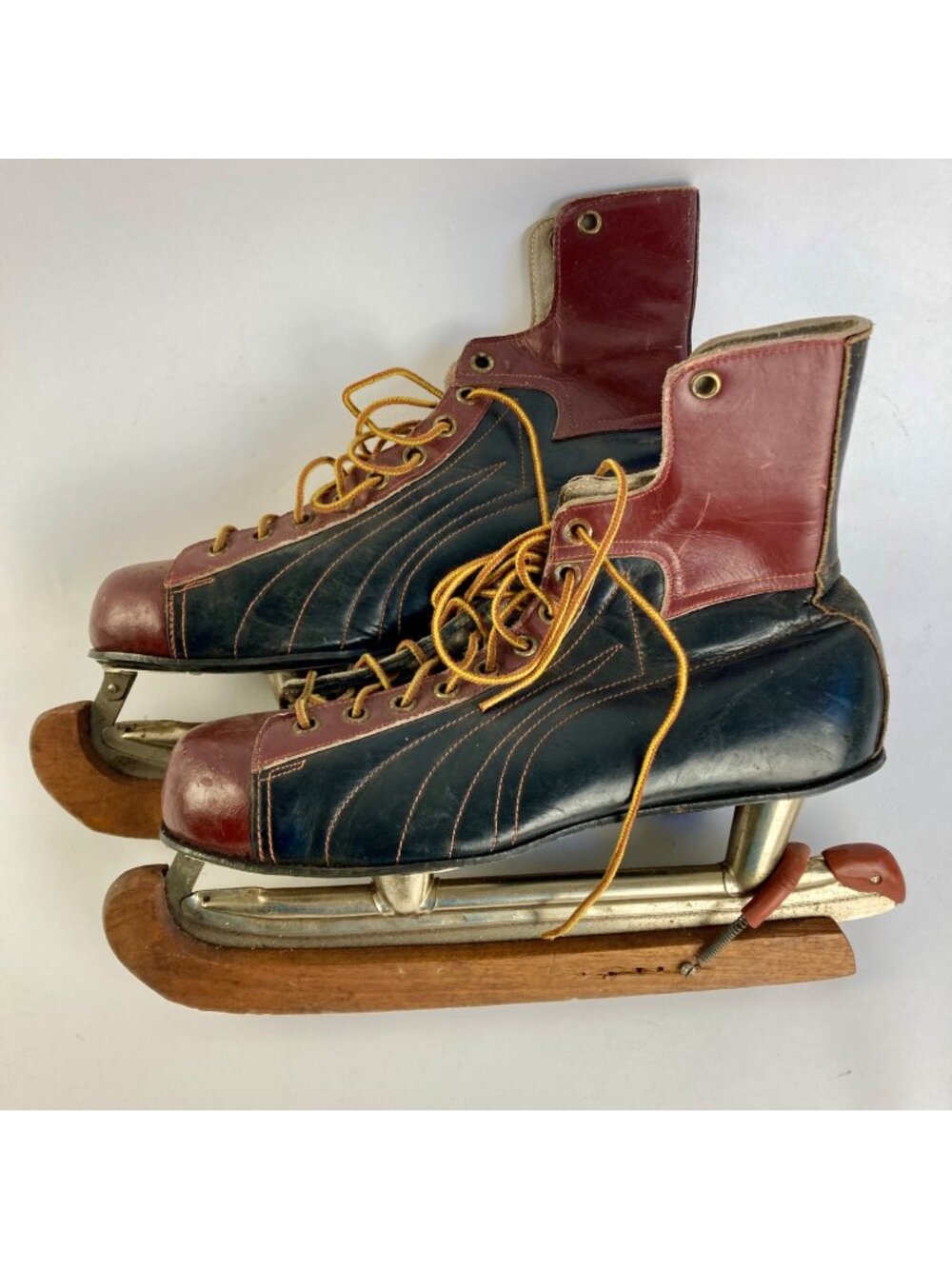 Vintage 1960's Clipper Leather Hockey Ice Skates Men's Size 12 Two-Tone